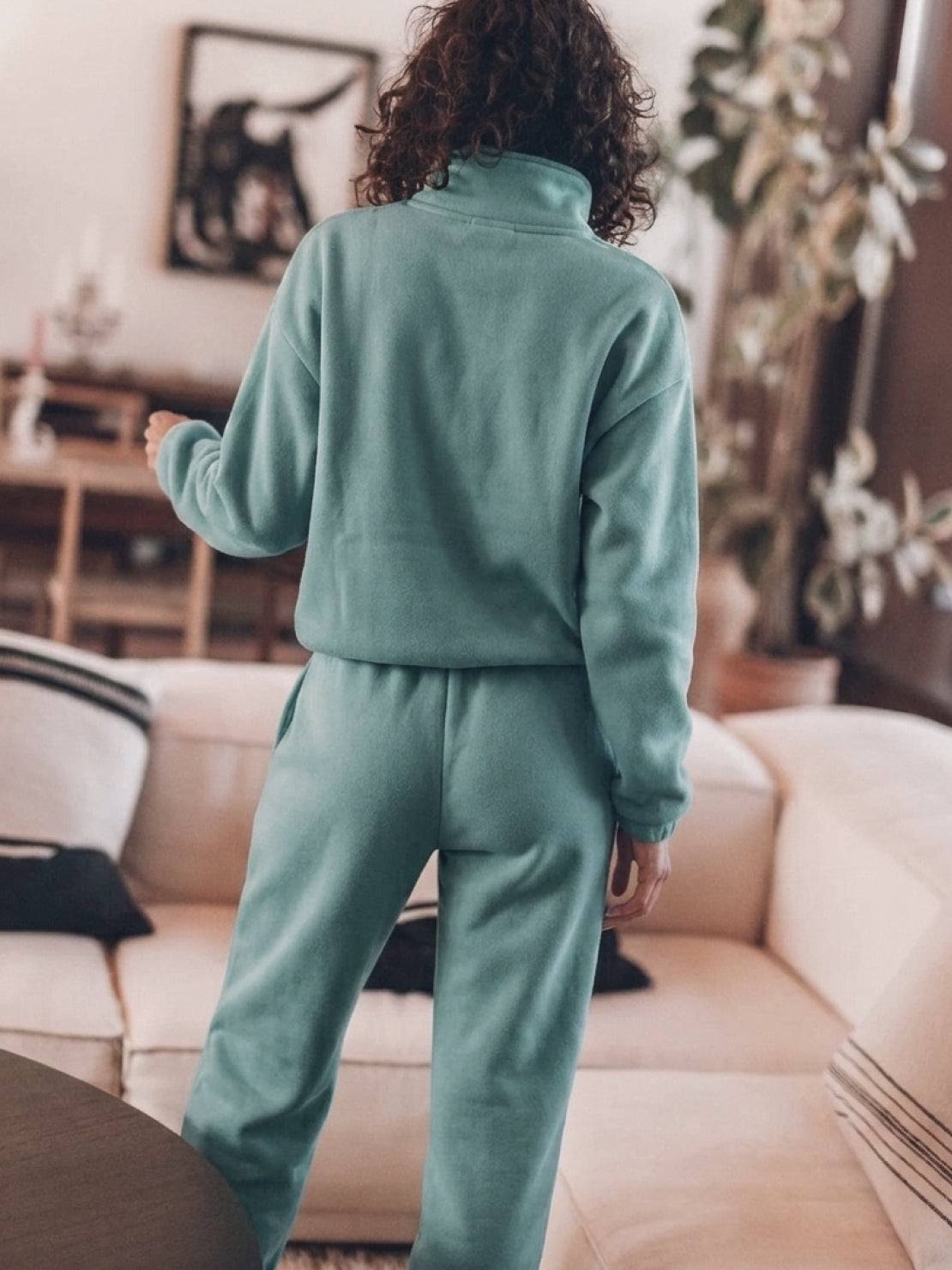 First Class Cotton-Blend Set in Mint Green